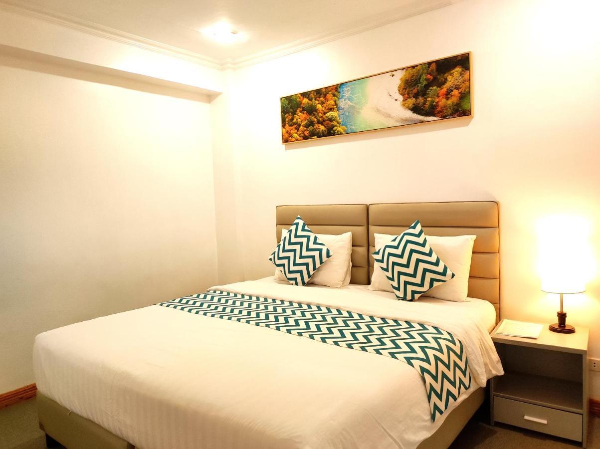 Grand Blue Beach Hotel Manoc-Manoc Εξωτερικό φωτογραφία