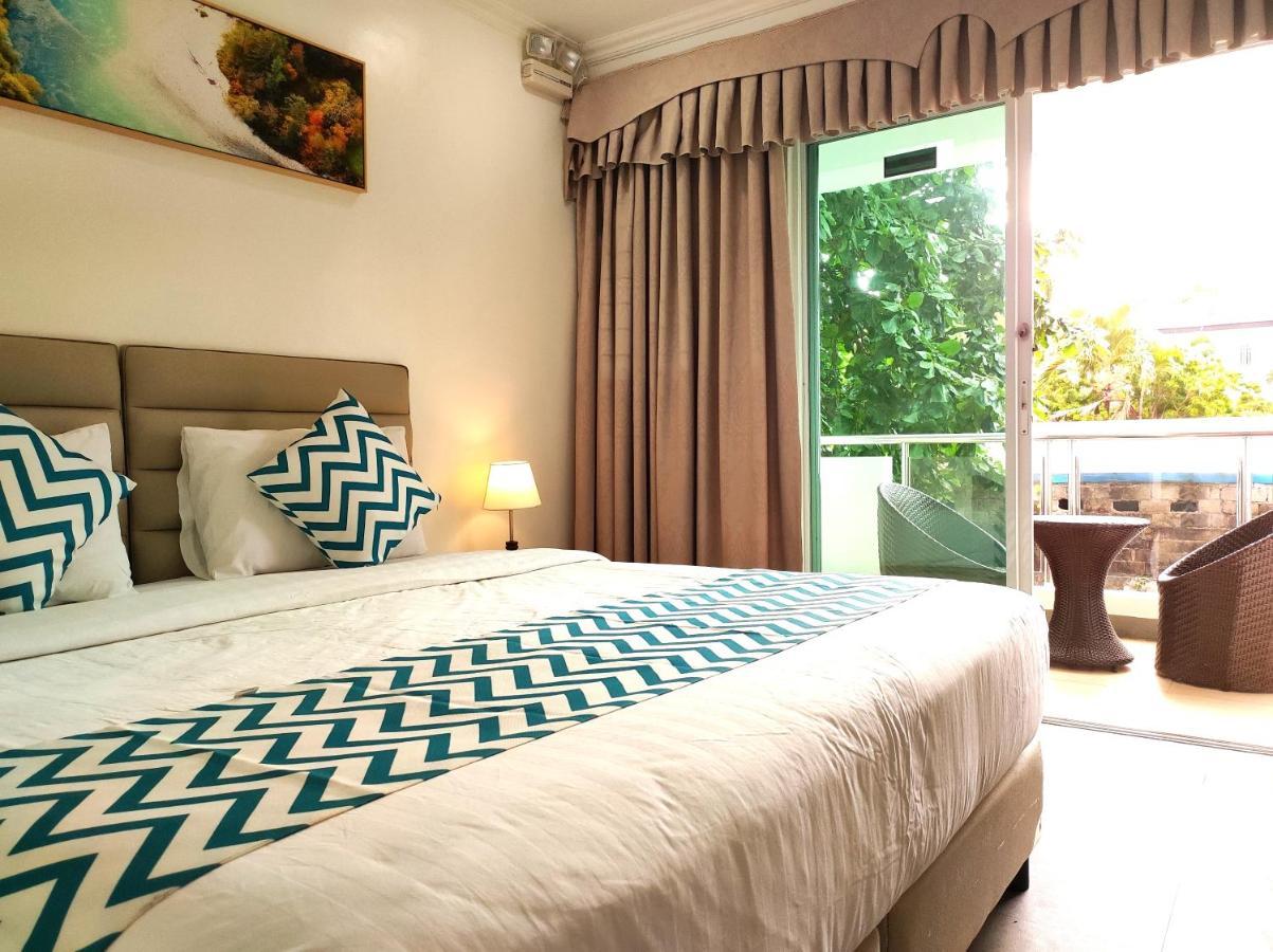 Grand Blue Beach Hotel Manoc-Manoc Εξωτερικό φωτογραφία