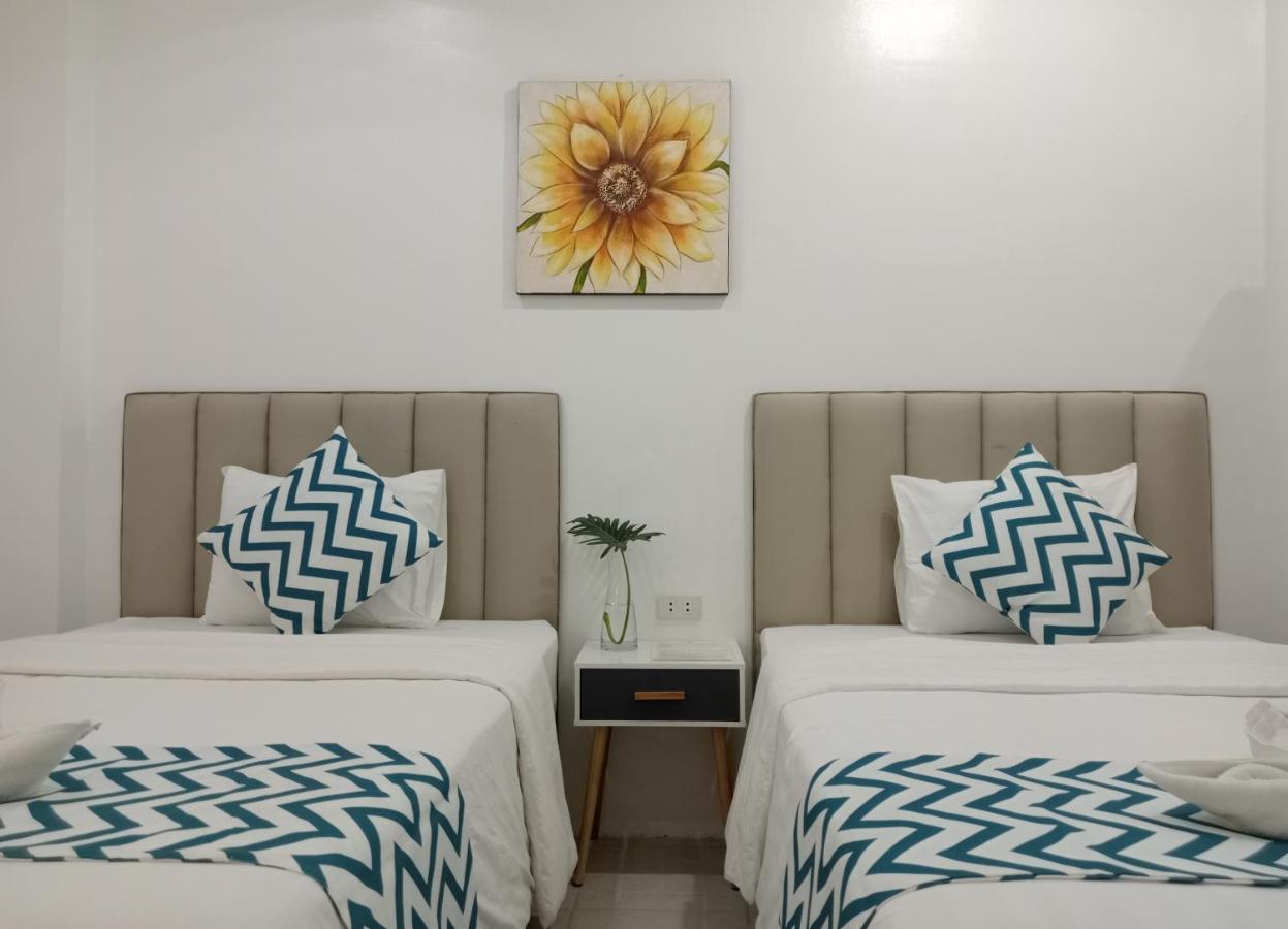 Grand Blue Beach Hotel Manoc-Manoc Εξωτερικό φωτογραφία
