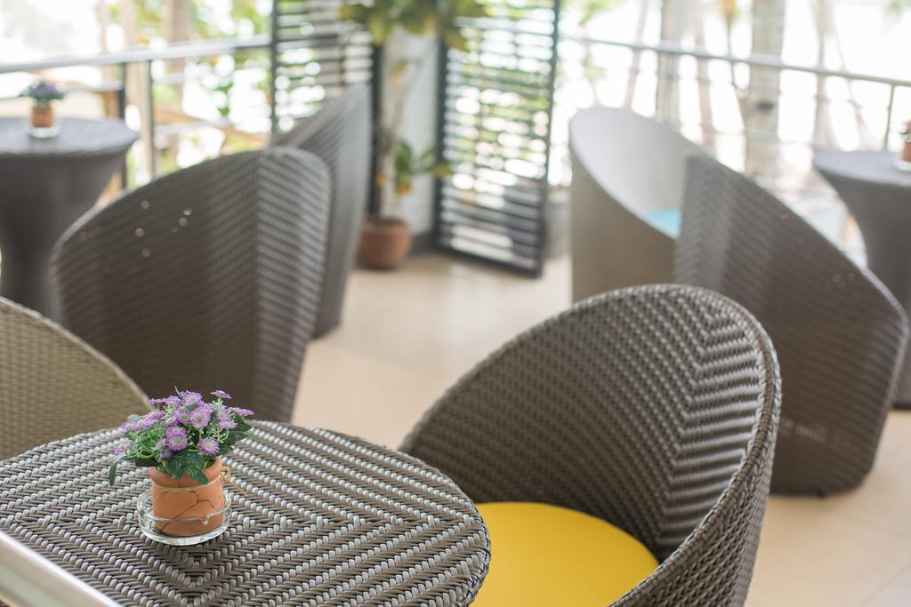 Grand Blue Beach Hotel Manoc-Manoc Εξωτερικό φωτογραφία