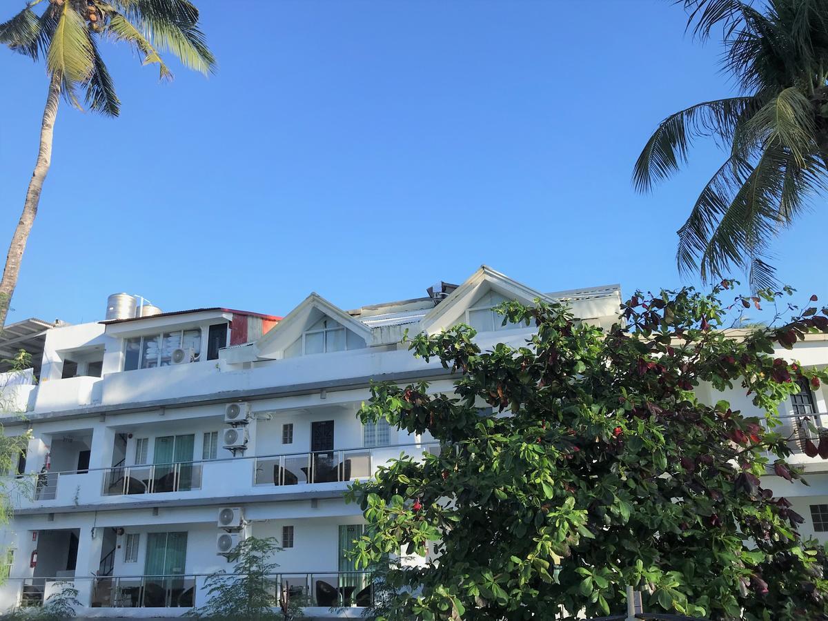 Grand Blue Beach Hotel Manoc-Manoc Εξωτερικό φωτογραφία